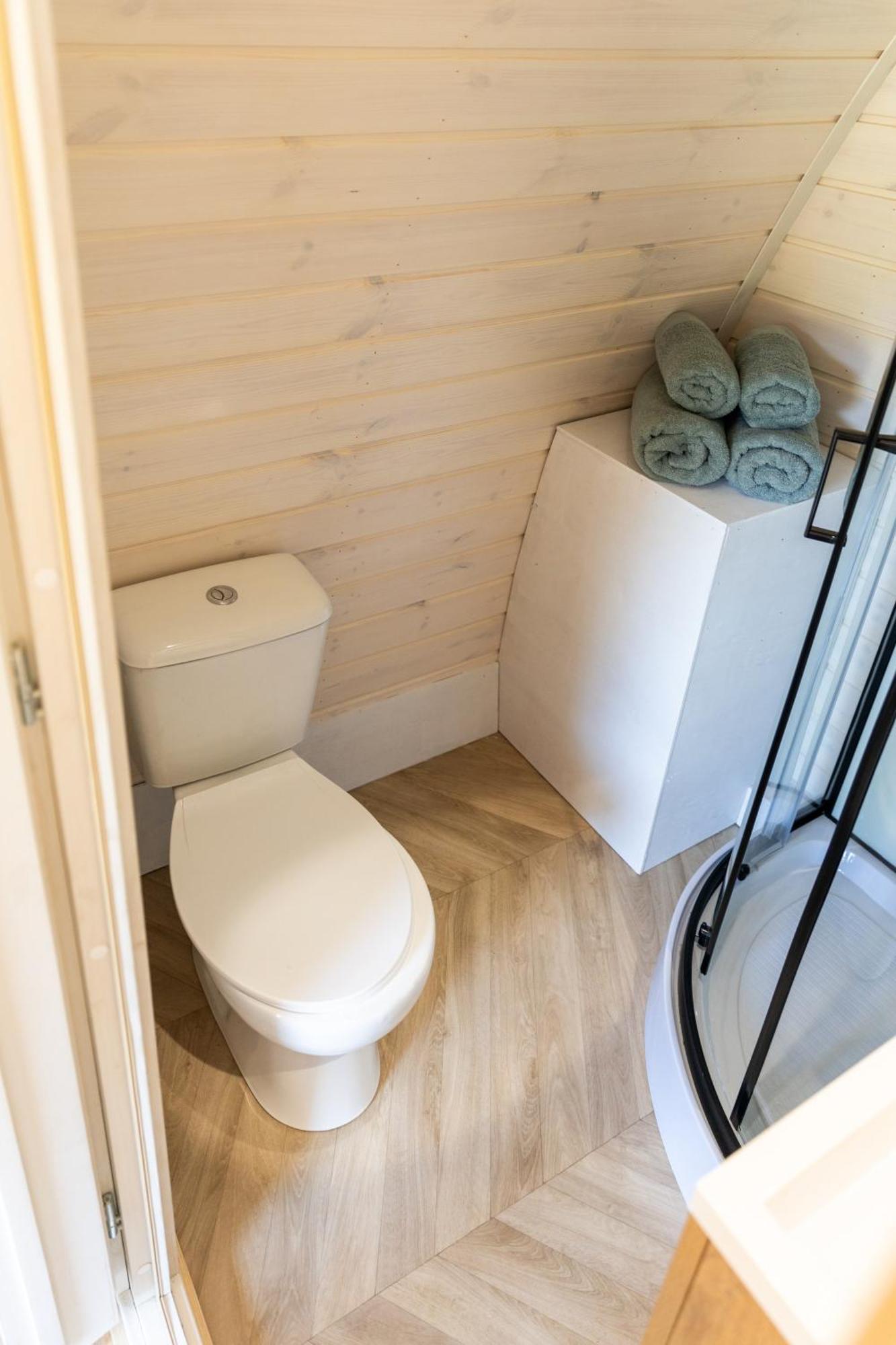 De Verpozing - Vakantiehuisjes Milsbeek エクステリア 写真